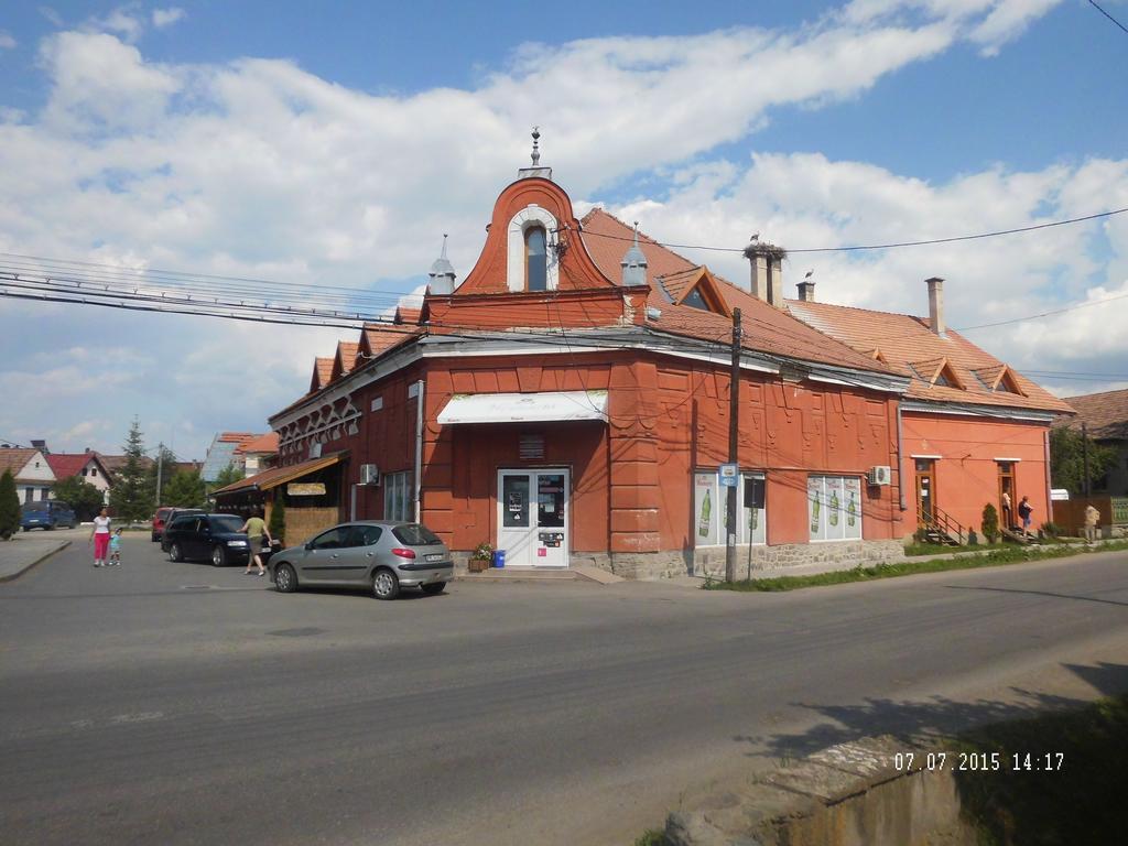 Pensiunea Szekely Ciumani Exteriör bild